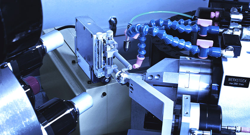 Tip Top Shape: A Roundtable on Machining for Orthopedics